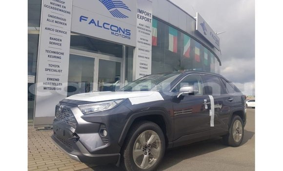 Buy Import Toyota RAV4 Other Car in Import - Dubai in Region of Bouenza Buy Import Toyota RAV4 Other Car in Import - Dubai in Region of Bouenza