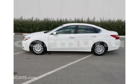 Buy Import Nissan Altima White Car in Import - Dubai in Region of Bouenza Buy Import Nissan Altima White Car in Import - Dubai in Region of Bouenza
