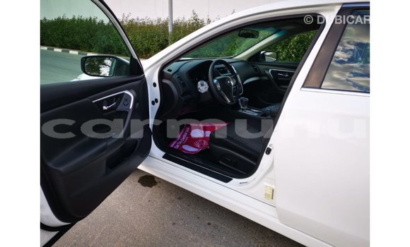 Buy Import Nissan Altima White Car in Import - Dubai in Region of Bouenza Buy Import Nissan Altima White Car in Import - Dubai in Region of Bouenza