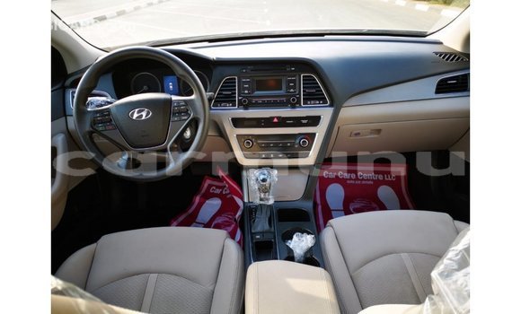 Buy Import Hyundai Sonata White Car in Import - Dubai in Region of Bouenza Buy Import Hyundai Sonata White Car in Import - Dubai in Region of Bouenza