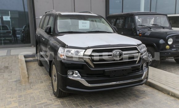 Buy Import Toyota Land Cruiser Black Car in Import - Dubai in Region of Bouenza Buy Import Toyota Land Cruiser Black Car in Import - Dubai in Region of Bouenza