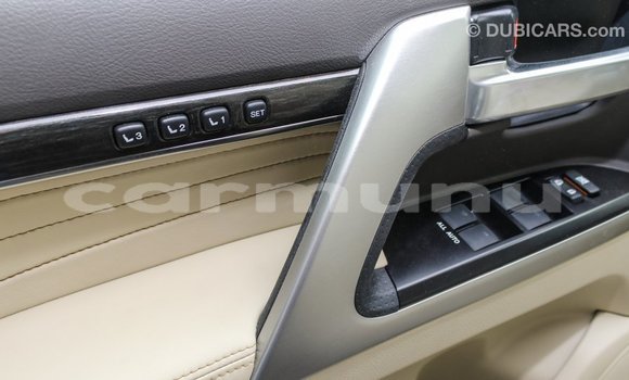 Buy Import Toyota Land Cruiser Black Car in Import - Dubai in Region of Bouenza Buy Import Toyota Land Cruiser Black Car in Import - Dubai in Region of Bouenza