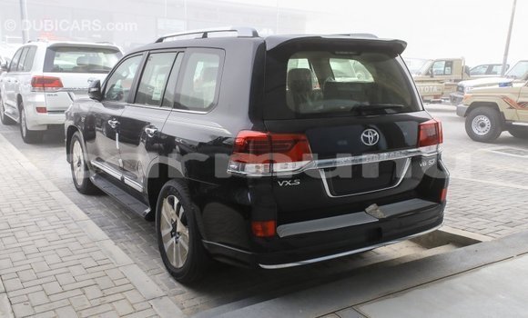 Buy Import Toyota Land Cruiser Black Car in Import - Dubai in Region of Bouenza Buy Import Toyota Land Cruiser Black Car in Import - Dubai in Region of Bouenza