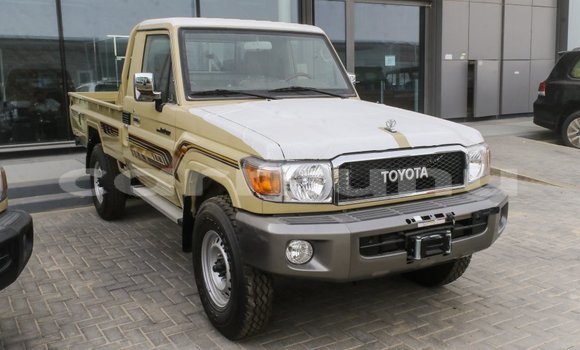 Acheter Import Voiture Toyota Land Cruiser Beige à Import - Dubai, Région de la Bouenza Acheter Import Voiture Toyota Land Cruiser Beige à Import - Dubai, Région de la Bouenza