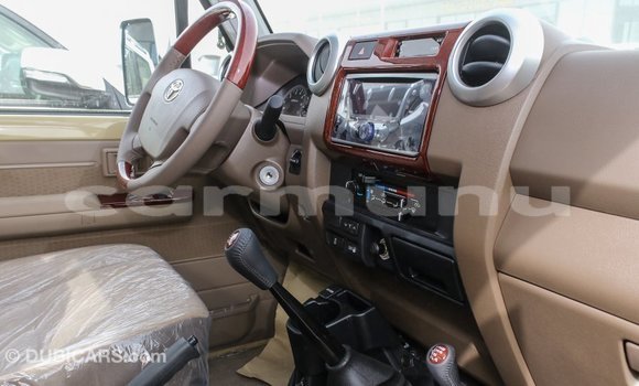 Acheter Import Voiture Toyota Land Cruiser Beige à Import - Dubai, Région de la Bouenza Acheter Import Voiture Toyota Land Cruiser Beige à Import - Dubai, Région de la Bouenza