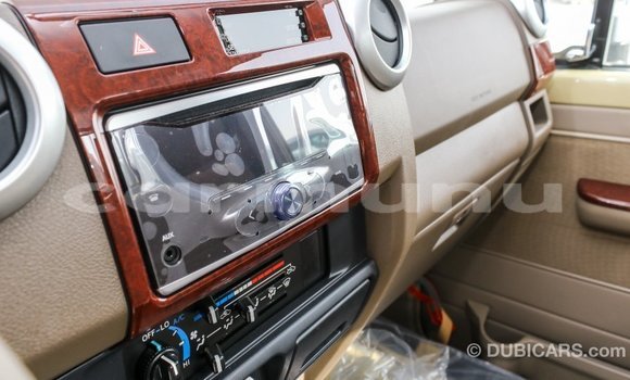 Acheter Import Voiture Toyota Land Cruiser Beige à Import - Dubai, Région de la Bouenza Acheter Import Voiture Toyota Land Cruiser Beige à Import - Dubai, Région de la Bouenza