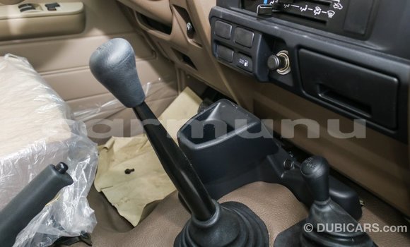 Acheter Import Voiture Toyota Land Cruiser Beige à Import - Dubai, Région de la Bouenza Acheter Import Voiture Toyota Land Cruiser Beige à Import - Dubai, Région de la Bouenza