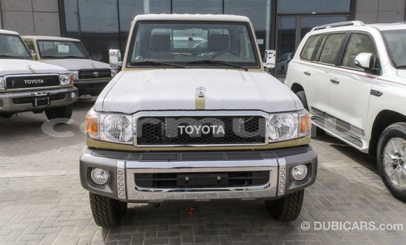 Acheter Import Voiture Toyota Land Cruiser Beige à Import - Dubai, Région de la Bouenza Acheter Import Voiture Toyota Land Cruiser Beige à Import - Dubai, Région de la Bouenza