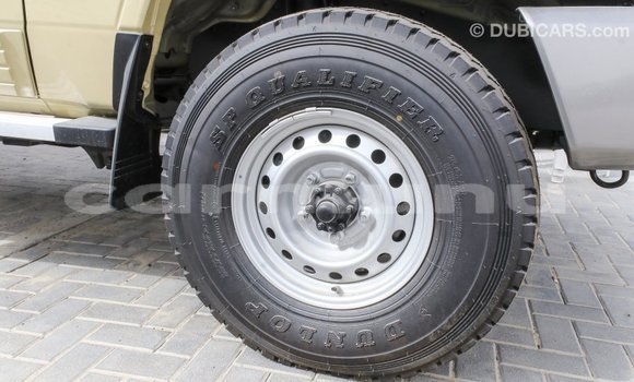 Acheter Import Voiture Toyota Land Cruiser Beige à Import - Dubai, Région de la Bouenza Acheter Import Voiture Toyota Land Cruiser Beige à Import - Dubai, Région de la Bouenza