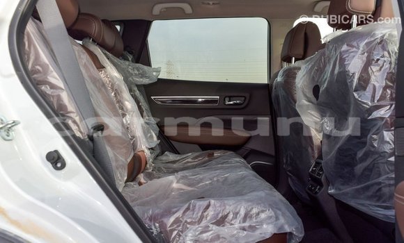 Acheter Import Voiture Renault Koleos Blanc à Import - Dubai, Région de la Bouenza Acheter Import Voiture Renault Koleos Blanc à Import - Dubai, Région de la Bouenza