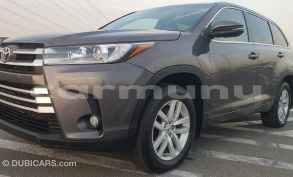 Buy Import Toyota Highlander Other Car in Import - Dubai in Region of Bouenza Buy Import Toyota Highlander Other Car in Import - Dubai in Region of Bouenza