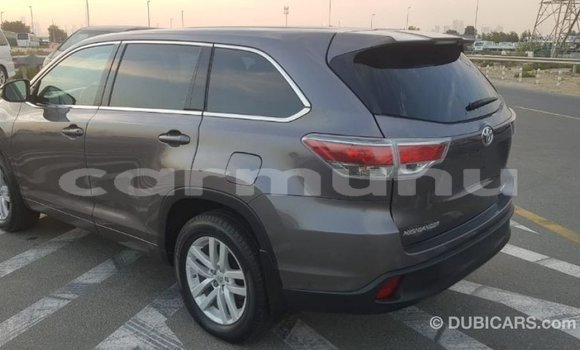 Buy Import Toyota Highlander Other Car in Import - Dubai in Region of Bouenza Buy Import Toyota Highlander Other Car in Import - Dubai in Region of Bouenza