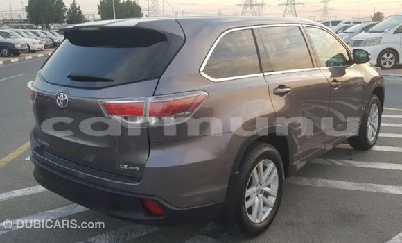 Buy Import Toyota Highlander Other Car in Import - Dubai in Region of Bouenza Buy Import Toyota Highlander Other Car in Import - Dubai in Region of Bouenza