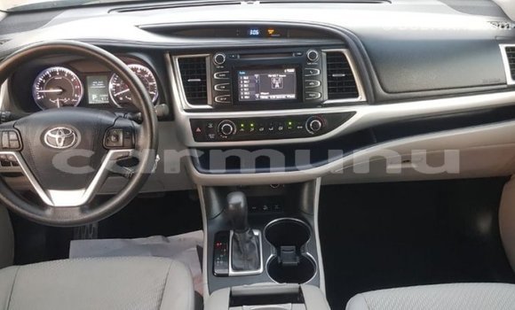 Buy Import Toyota Highlander Other Car in Import - Dubai in Region of Bouenza Buy Import Toyota Highlander Other Car in Import - Dubai in Region of Bouenza