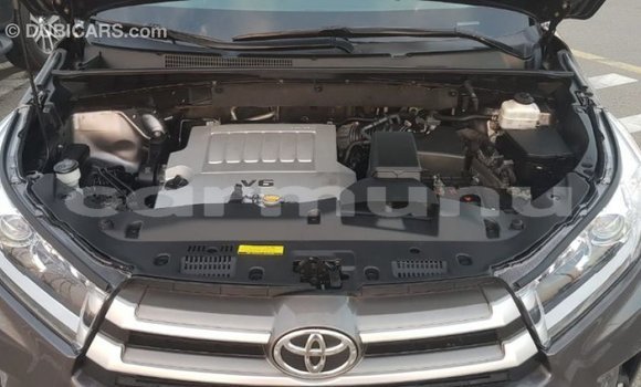 Buy Import Toyota Highlander Other Car in Import - Dubai in Region of Bouenza Buy Import Toyota Highlander Other Car in Import - Dubai in Region of Bouenza
