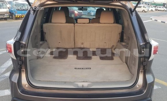 Buy Import Toyota Highlander Other Car in Import - Dubai in Region of Bouenza Buy Import Toyota Highlander Other Car in Import - Dubai in Region of Bouenza