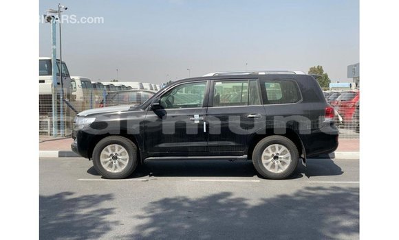 Buy Import Toyota Land Cruiser Black Car in Import - Dubai in Region of Bouenza Buy Import Toyota Land Cruiser Black Car in Import - Dubai in Region of Bouenza