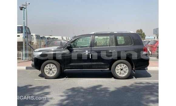 Buy Import Toyota Land Cruiser Black Car in Import - Dubai in Region of Bouenza Buy Import Toyota Land Cruiser Black Car in Import - Dubai in Region of Bouenza