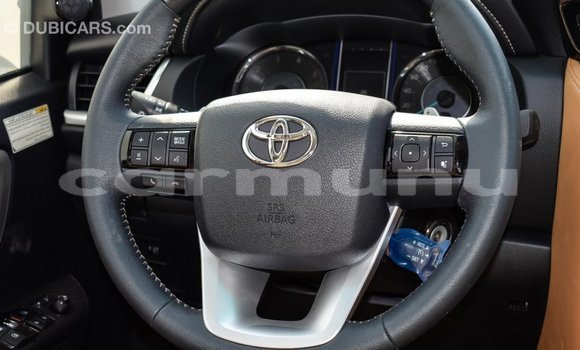 Acheter Import Voiture Toyota Fortuner Blanc à Import - Dubai, Région de la Bouenza Acheter Import Voiture Toyota Fortuner Blanc à Import - Dubai, Région de la Bouenza