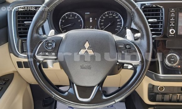 Buy Import Mitsubishi Outlander White Car in Import - Dubai in Region of Bouenza Buy Import Mitsubishi Outlander White Car in Import - Dubai in Region of Bouenza