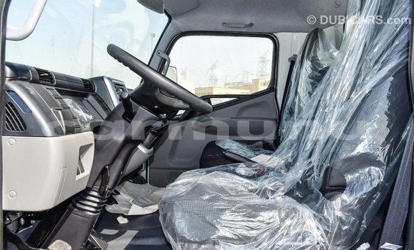 Buy Import Mitsubishi Carisma White Car in Import - Dubai in Region of Bouenza Buy Import Mitsubishi Carisma White Car in Import - Dubai in Region of Bouenza