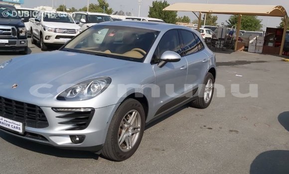 Buy Import Porsche Macan Other Car in Import - Dubai in Region of Bouenza Buy Import Porsche Macan Other Car in Import - Dubai in Region of Bouenza