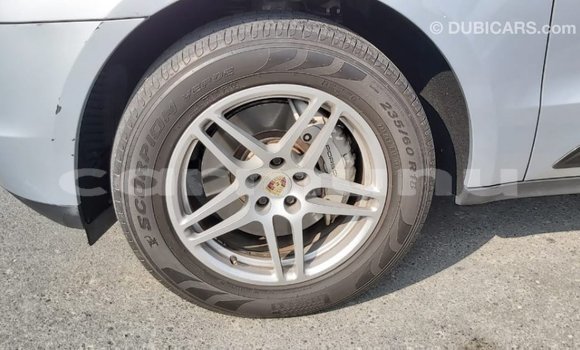 Buy Import Porsche Macan Other Car in Import - Dubai in Region of Bouenza Buy Import Porsche Macan Other Car in Import - Dubai in Region of Bouenza