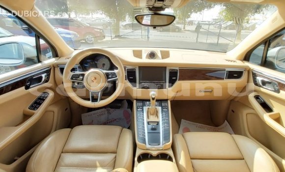 Buy Import Porsche Macan Other Car in Import - Dubai in Region of Bouenza Buy Import Porsche Macan Other Car in Import - Dubai in Region of Bouenza