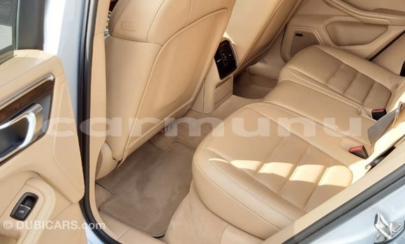 Buy Import Porsche Macan Other Car in Import - Dubai in Region of Bouenza Buy Import Porsche Macan Other Car in Import - Dubai in Region of Bouenza