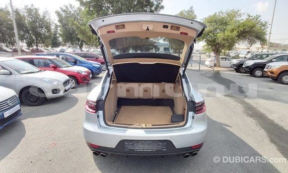 Buy Import Porsche Macan Other Car in Import - Dubai in Region of Bouenza Buy Import Porsche Macan Other Car in Import - Dubai in Region of Bouenza