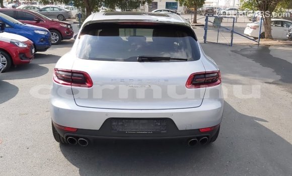 Buy Import Porsche Macan Other Car in Import - Dubai in Region of Bouenza Buy Import Porsche Macan Other Car in Import - Dubai in Region of Bouenza