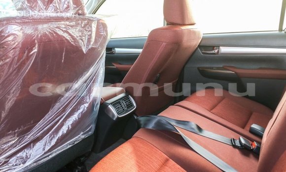 Acheter Import Voiture Toyota Hilux Blanc à Import - Dubai, Région de la Bouenza Acheter Import Voiture Toyota Hilux Blanc à Import - Dubai, Région de la Bouenza