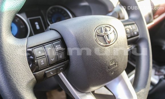 Acheter Import Voiture Toyota Hilux Blanc à Import - Dubai, Région de la Bouenza Acheter Import Voiture Toyota Hilux Blanc à Import - Dubai, Région de la Bouenza