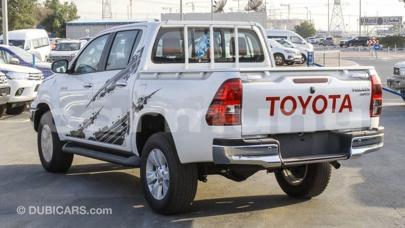 Big with watermark toyota hilux region de la bouenza import dubai 3321