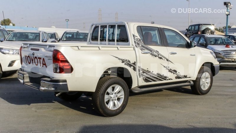 Big with watermark toyota hilux region de la bouenza import dubai 3321