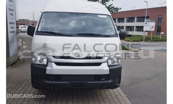 Buy Import Toyota Hiace White Car in Import - Dubai in Region of Bouenza Buy Import Toyota Hiace White Car in Import - Dubai in Region of Bouenza