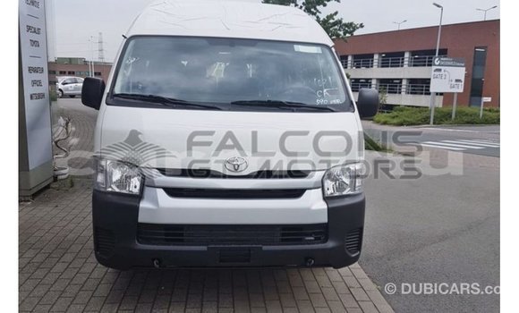 Buy Import Toyota Hiace White Car in Import - Dubai in Region of Bouenza Buy Import Toyota Hiace White Car in Import - Dubai in Region of Bouenza