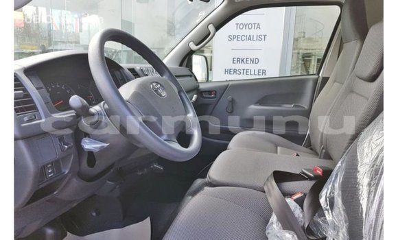 Buy Import Toyota Hiace White Car in Import - Dubai in Region of Bouenza Buy Import Toyota Hiace White Car in Import - Dubai in Region of Bouenza