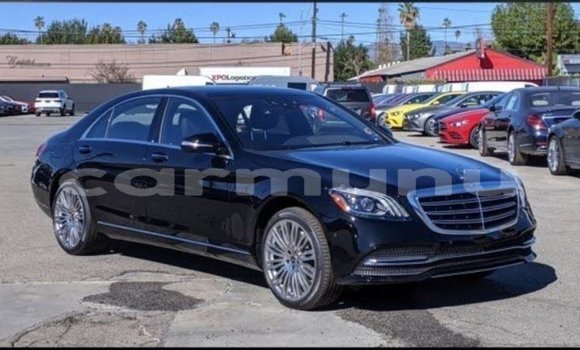 Acheter Import Voiture Mercedes-Benz 190 Noir à Import - Dubai, Région de la Bouenza Acheter Import Voiture Mercedes-Benz 190 Noir à Import - Dubai, Région de la Bouenza