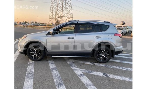 Buy Import Toyota HiAce Other Truck in Import - Dubai in Region of Bouenza Buy Import Toyota HiAce Other Truck in Import - Dubai in Region of Bouenza