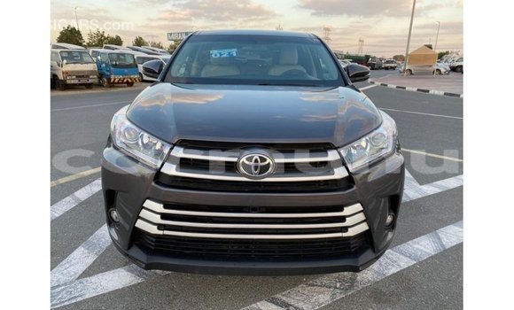Buy Import Toyota Highlander Other Car in Import - Dubai in Region of Bouenza Buy Import Toyota Highlander Other Car in Import - Dubai in Region of Bouenza