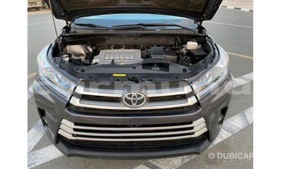 Buy Import Toyota Highlander Other Car in Import - Dubai in Region of Bouenza Buy Import Toyota Highlander Other Car in Import - Dubai in Region of Bouenza
