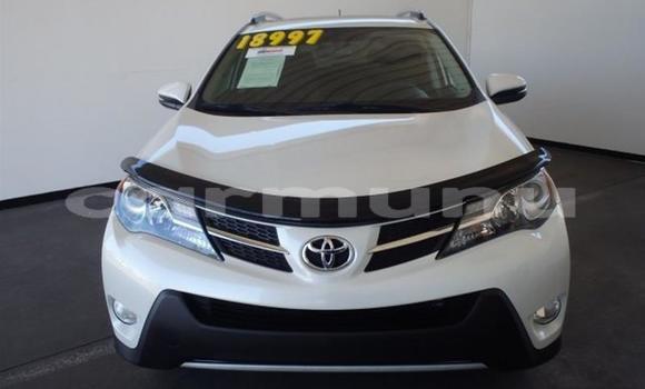 Buy Used Toyota RAV4 Green Car in Brazzaville in Municipality of Brazzaville Buy Used Toyota RAV4 Green Car in Brazzaville in Municipality of Brazzaville