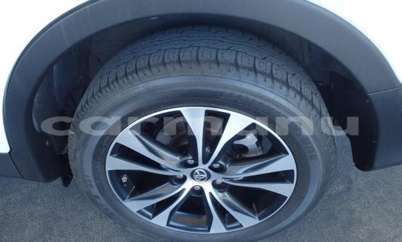 Buy Used Toyota RAV4 Green Car in Brazzaville in Municipality of Brazzaville Buy Used Toyota RAV4 Green Car in Brazzaville in Municipality of Brazzaville