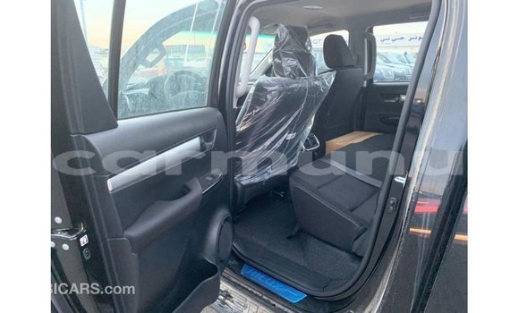 Buy Import Toyota Hilux Black Car in Import - Dubai in Region of Bouenza Buy Import Toyota Hilux Black Car in Import - Dubai in Region of Bouenza