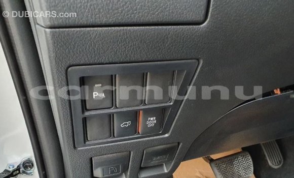 Acheter Import Voiture Toyota Fortuner Blanc à Import - Dubai, Région de la Bouenza Acheter Import Voiture Toyota Fortuner Blanc à Import - Dubai, Région de la Bouenza