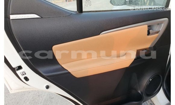 Acheter Import Voiture Toyota Fortuner Blanc à Import - Dubai, Région de la Bouenza Acheter Import Voiture Toyota Fortuner Blanc à Import - Dubai, Région de la Bouenza