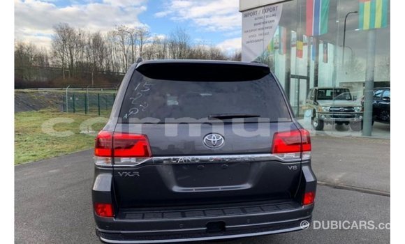 Buy Import Toyota Land Cruiser Black Car in Import - Dubai in Region of Bouenza Buy Import Toyota Land Cruiser Black Car in Import - Dubai in Region of Bouenza