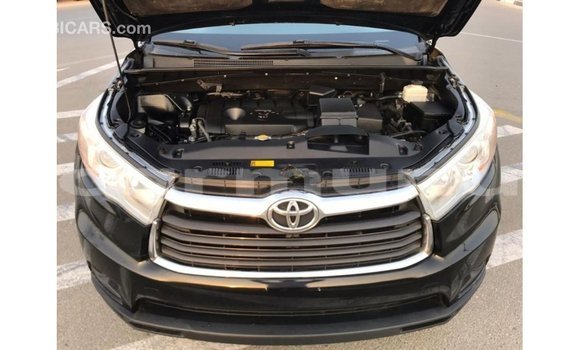 Acheter Import Voiture Toyota Highlander Noir à Import - Dubai, Région de la Bouenza Acheter Import Voiture Toyota Highlander Noir à Import - Dubai, Région de la Bouenza