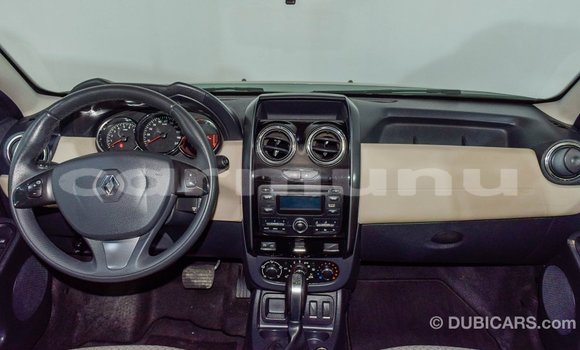 Acheter Import Voiture Renault Duster Blanc à Import - Dubai, Région de la Bouenza Acheter Import Voiture Renault Duster Blanc à Import - Dubai, Région de la Bouenza